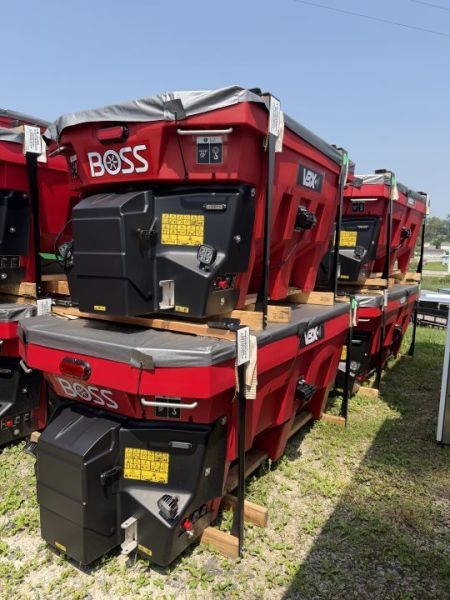 New 2026 BOSS 1.5 cu yd (VBX6000+) Salt Spreader w/ Auger