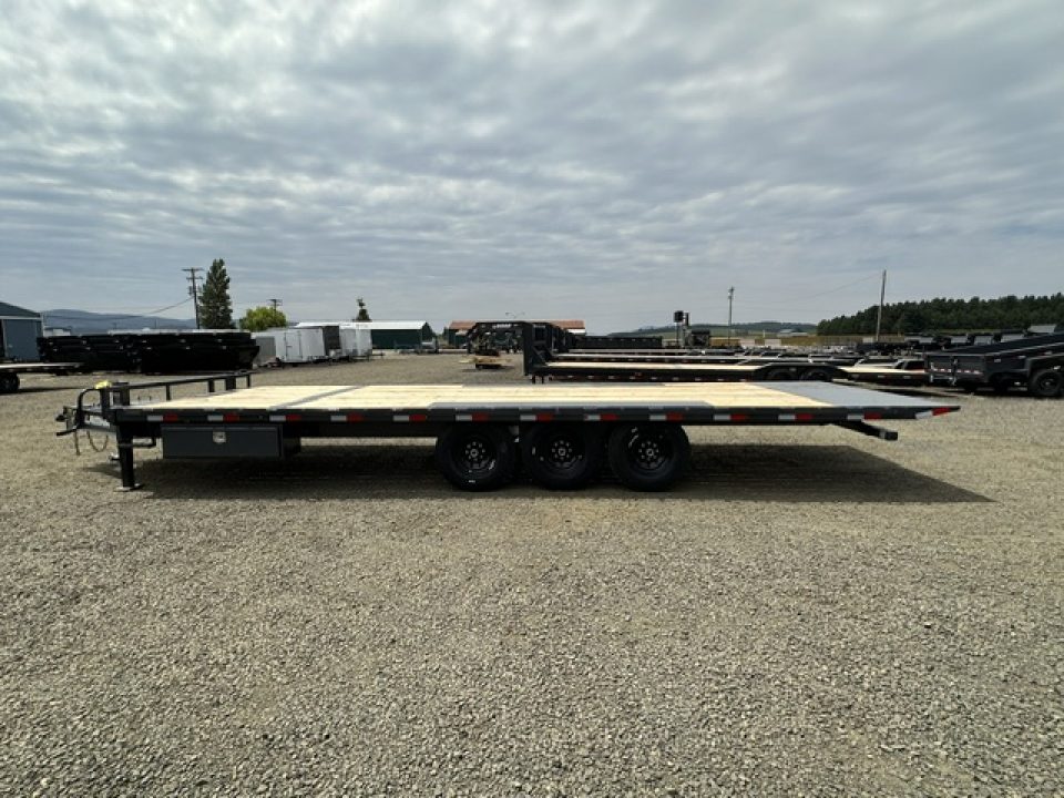 New 2027 Lamar Trailers FA 102X26/21K Tilt Trailer