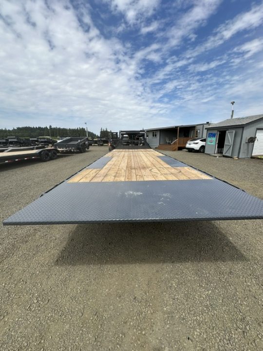 New 2027 Lamar Trailers FULL POWER Tilt Trailer 102X26/16K GOOSENECK
