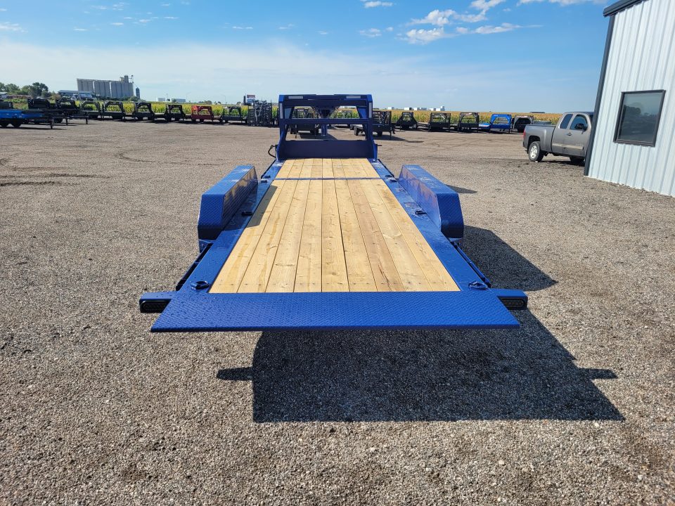 New 2027 Load Trail 83"x26' Gooseneck Triple Axle Tilt Trailer