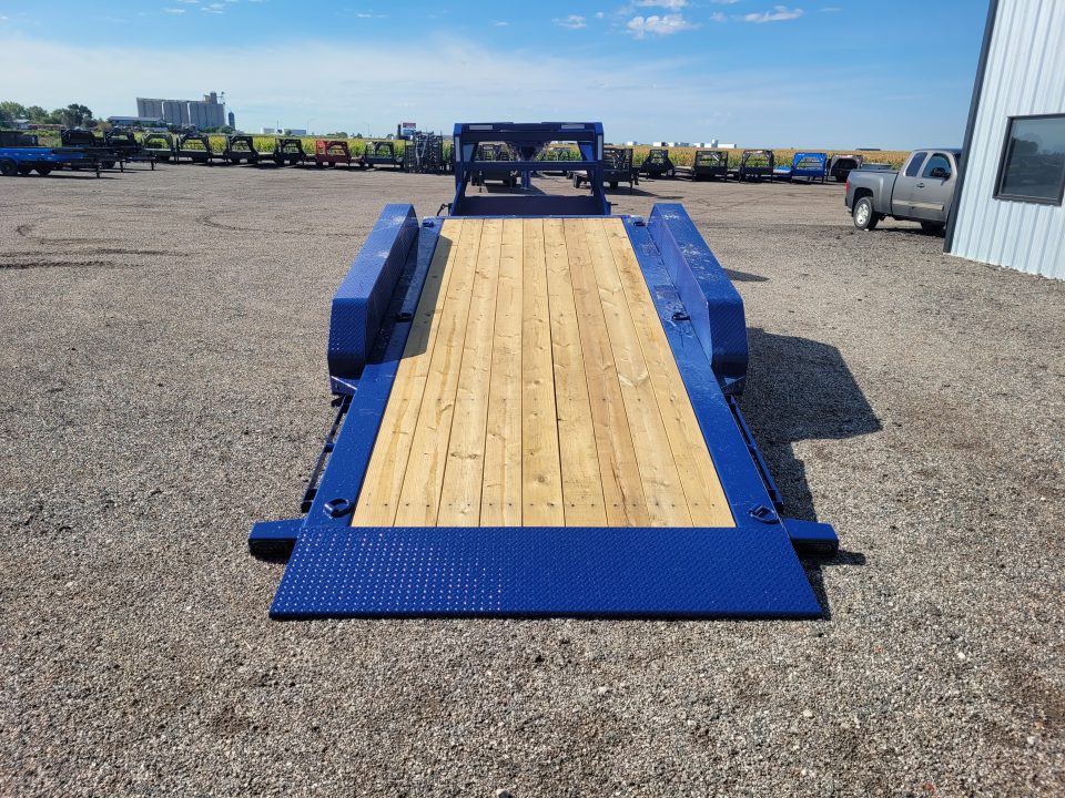 New 2027 Load Trail 83"x26' Gooseneck Triple Axle Tilt Trailer
