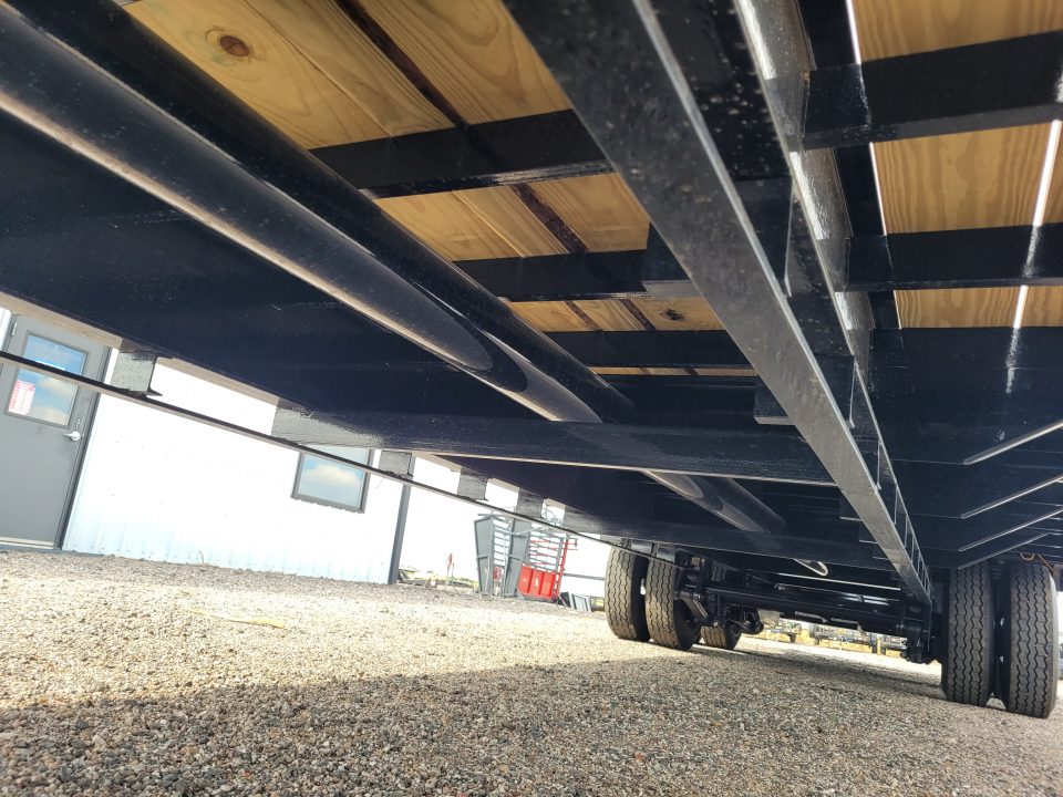 New 2027 Load Trail 102"x32' Gooseneck Deckover Trailer