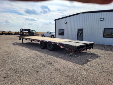 New 2027 Load Trail 102"x32' Gooseneck Deckover Trailer