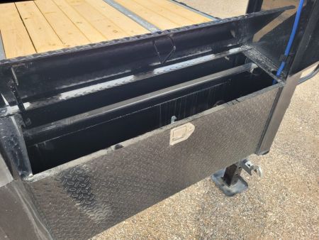 New 2027 Load Trail 102"x32' Gooseneck Deckover Trailer