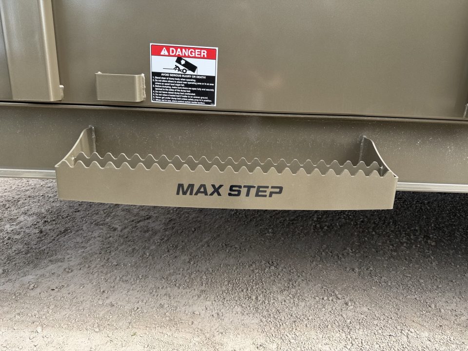 New 2026 Load Trail 7-16-4H Gooseneck Dump W/ 7 Gauge Floor 8K Axles