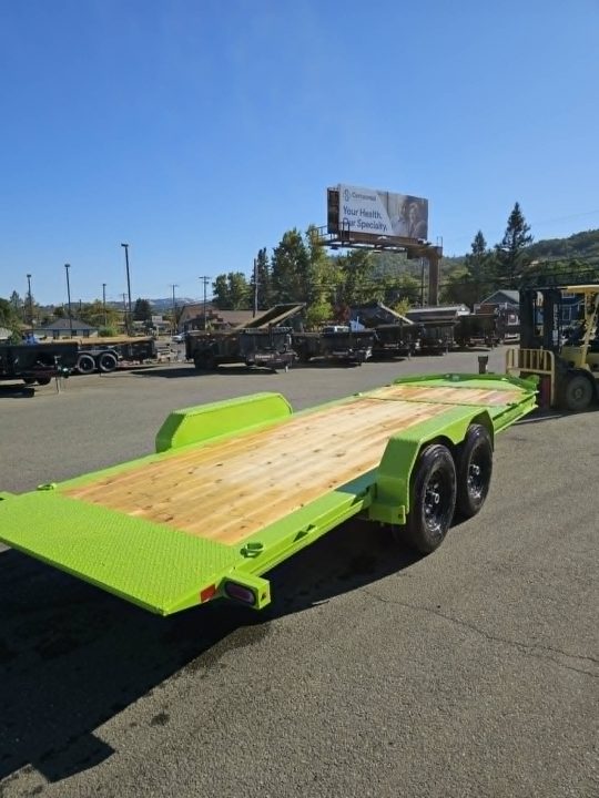 New SALE! SPLIT TILT 2027 Diamond C Trailers HDT207 82X20 Equipment Trailer 15500 GVWR LIME GREEN