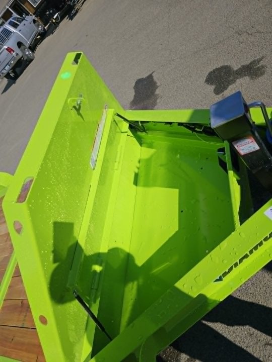 New SALE! SPLIT TILT 2027 Diamond C Trailers HDT207 82X20 Equipment Trailer 15500 GVWR LIME GREEN