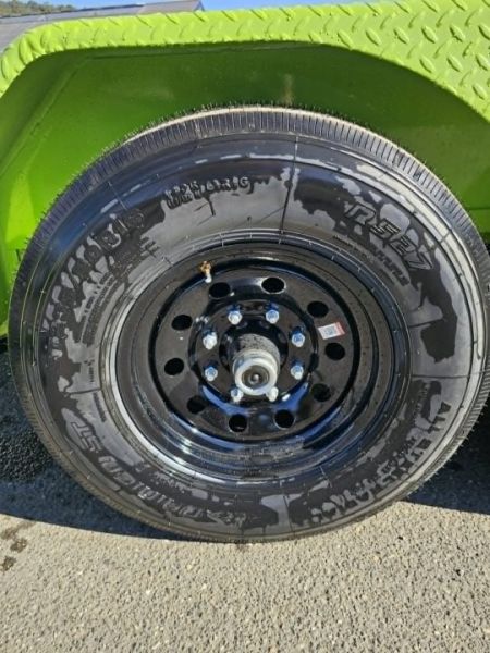 New SALE! SPLIT TILT 2027 Diamond C Trailers HDT207 82X20 Equipment Trailer 15500 GVWR LIME GREEN