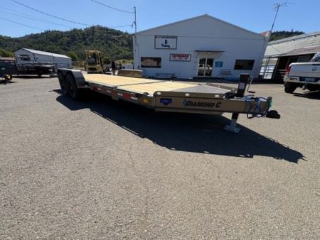 New SALE! SPLIT-TILT 2026 Diamond C HDT207 82X20 Equipment Trailer 15500 GVWR METALLIC MOCHA