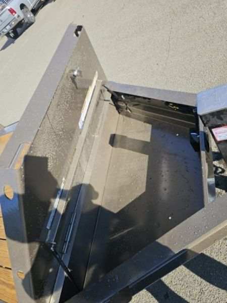 New SALE! SPLIT-TILT 2026 Diamond C HDT207 82X20 Equipment Trailer 15500 GVWR METALLIC MOCHA