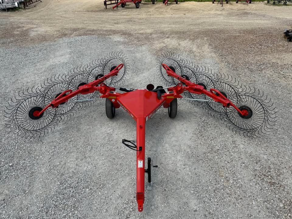 New 2026 Kuhn SR 110 Hay Rake
