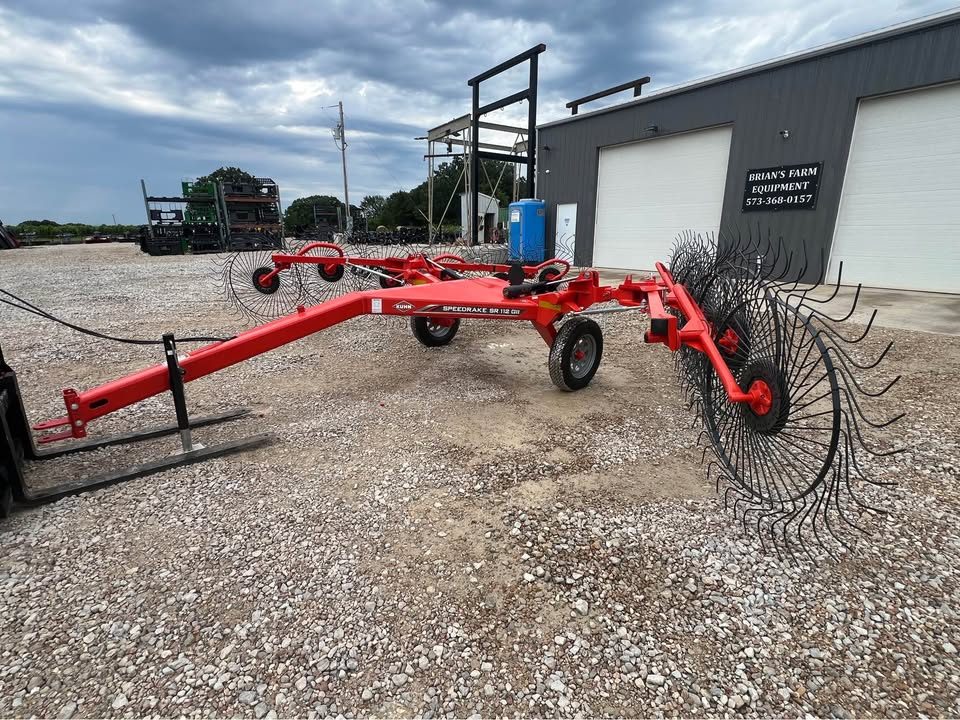 New 2026 Kuhn SR 112 Hay Rake