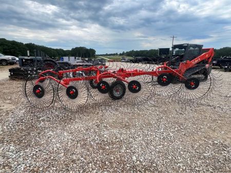 New 2026 Kuhn SR 112 Hay Rake
