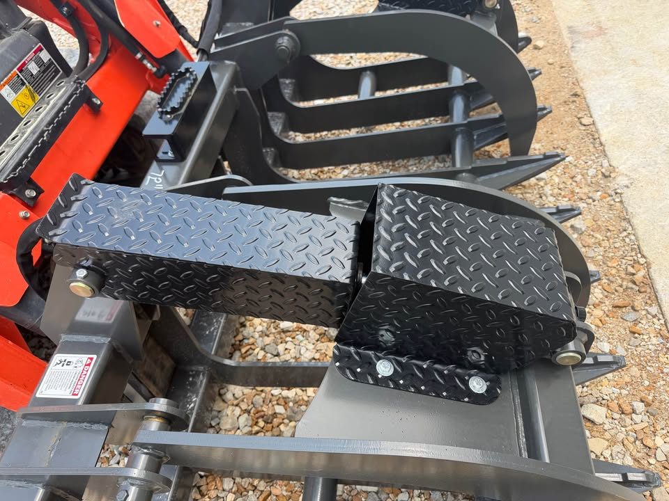 New CID 72" HD Grapple