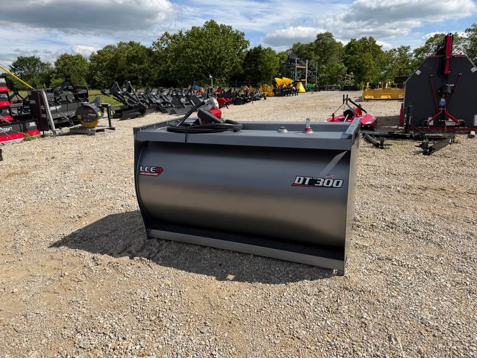 New 2026 LEE DT300 fuel tank