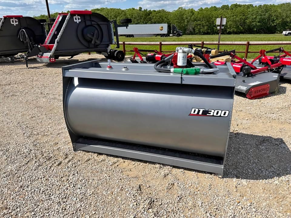 New 2026 LEE DT300 fuel tank