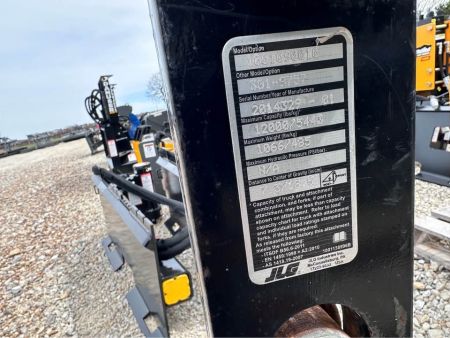 Used 2019 Caterpillar  TL943/JLG