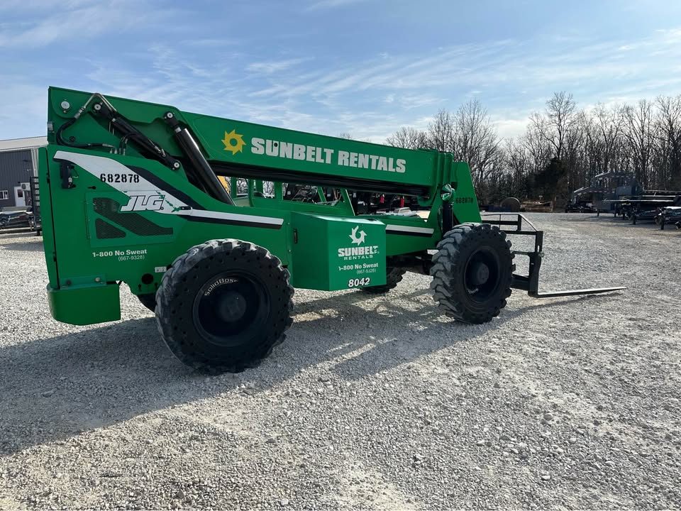 Used 2001 JLG 8042
