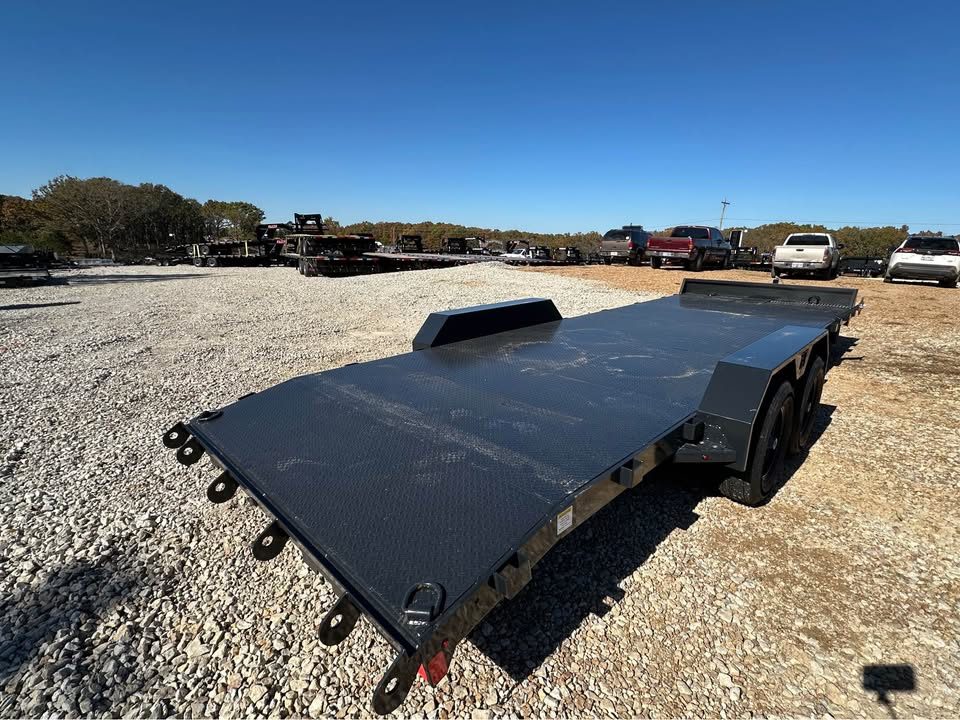 New 2026 Hillcrest 22" car hauler 10k
