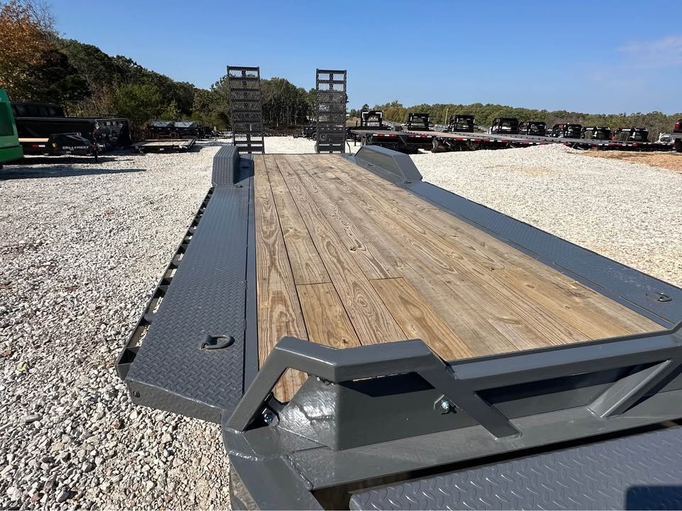 New 2026 Horizon hEH 21k equipment trailer