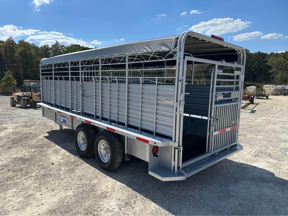 New 2026 Gooseneck brand stock trailer 20"x6"8" steel stock trailer