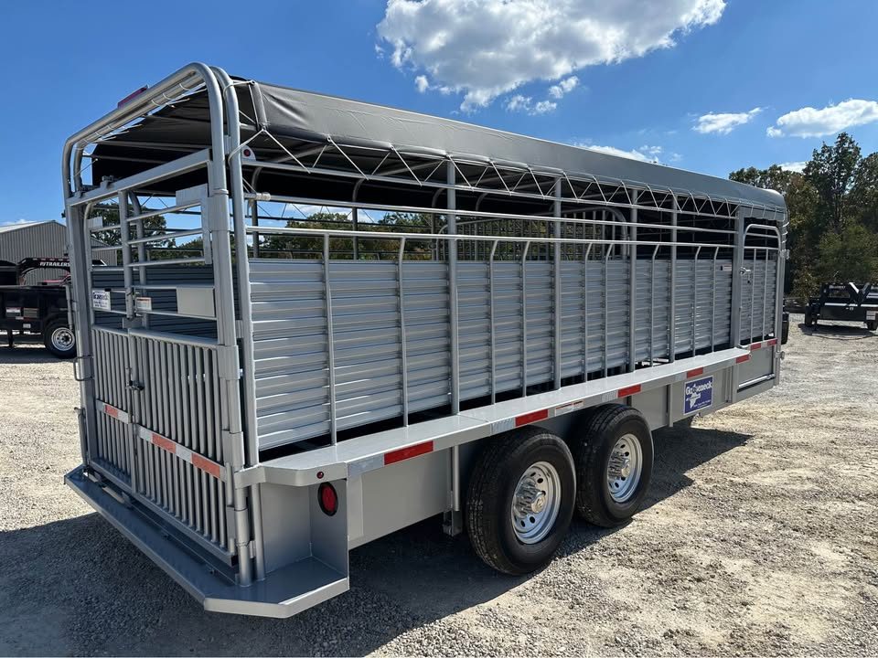 New 2026 Gooseneck brand stock trailer 20"x6"8" steel stock trailer