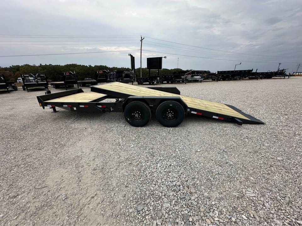 New 2026 Hillcrest 16+6" tilt trailer 16k