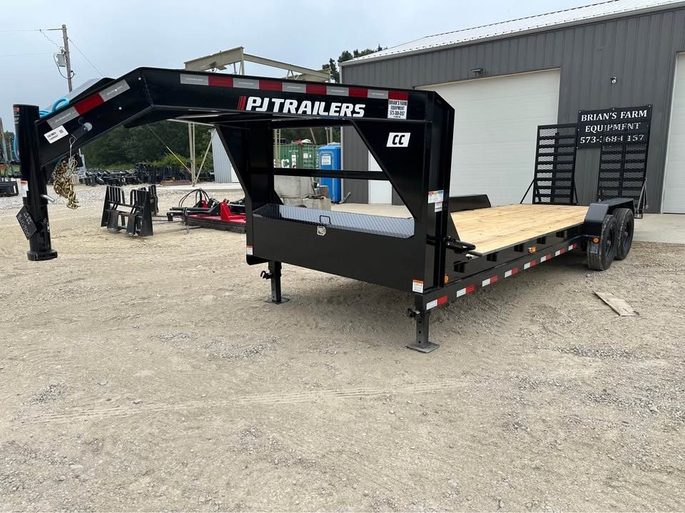 New 2026 PJ CC 14k lowboy gooseneck