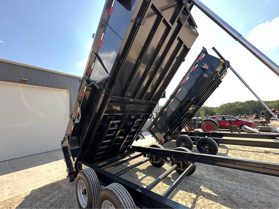 New 2026 Hillcrest  17.6K dump high side