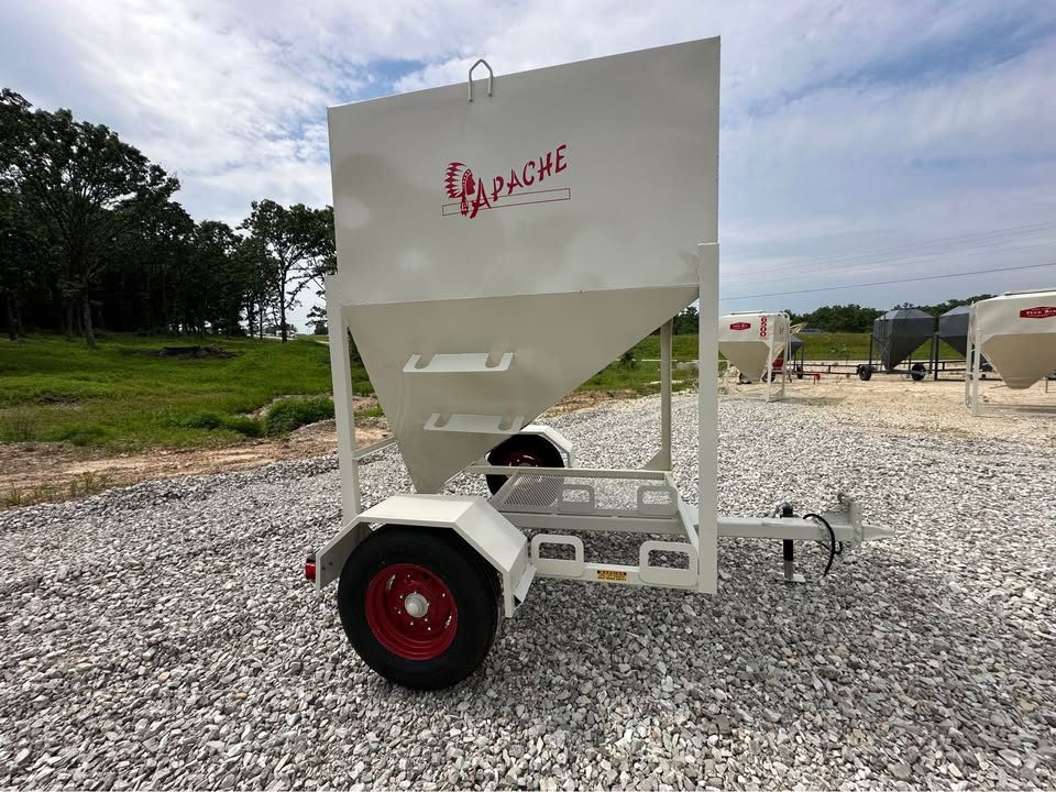 New 2026 Apache  4 ton portable feed bin
