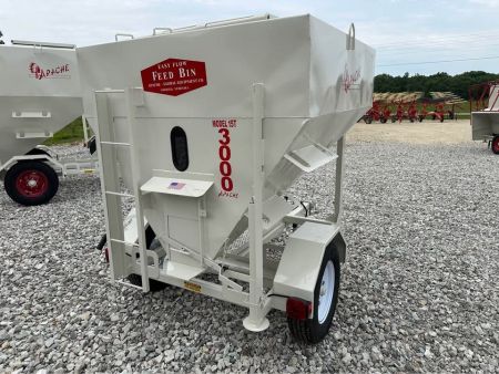 New 2026 Apache 3000 portable feed bin
