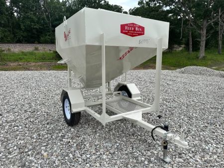 New 2026 Apache 3000 portable feed bin
