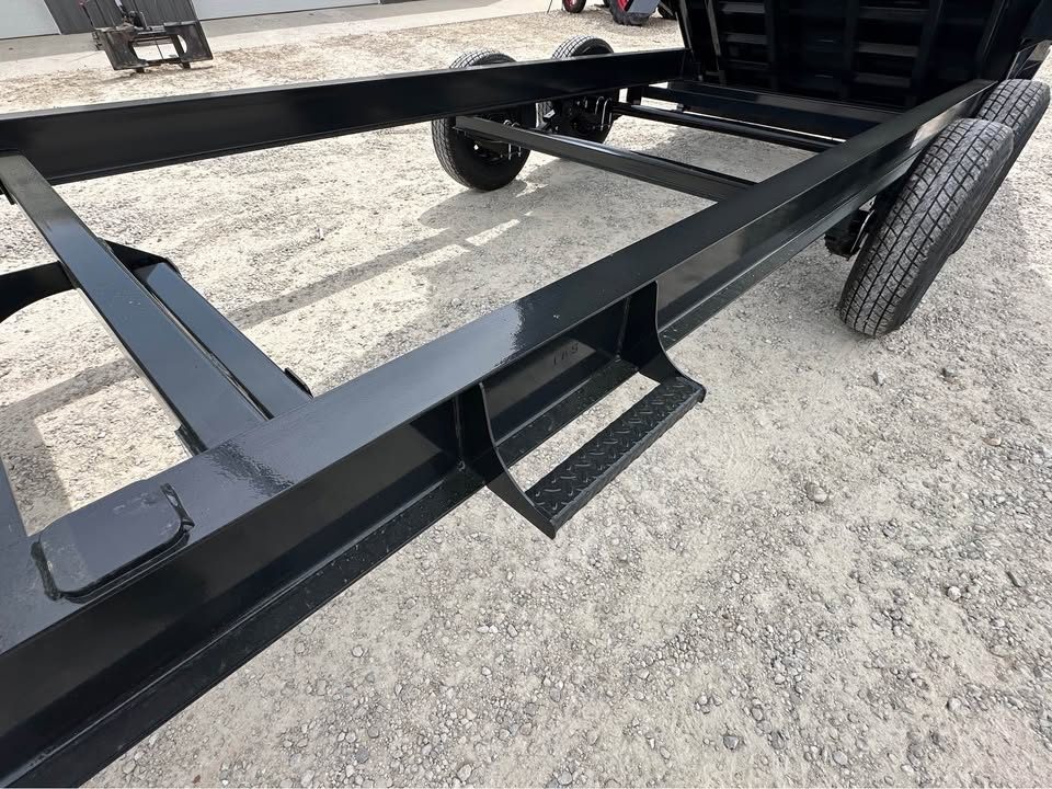 New 2025 Hillcrest 16" gooseneck 15.9k