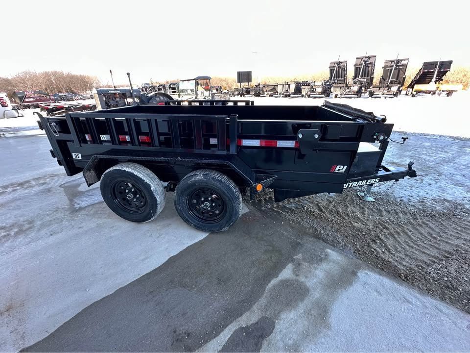 New 2025 PJ D5