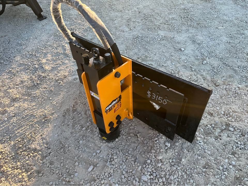 New 2024 Montana 1000e post driver