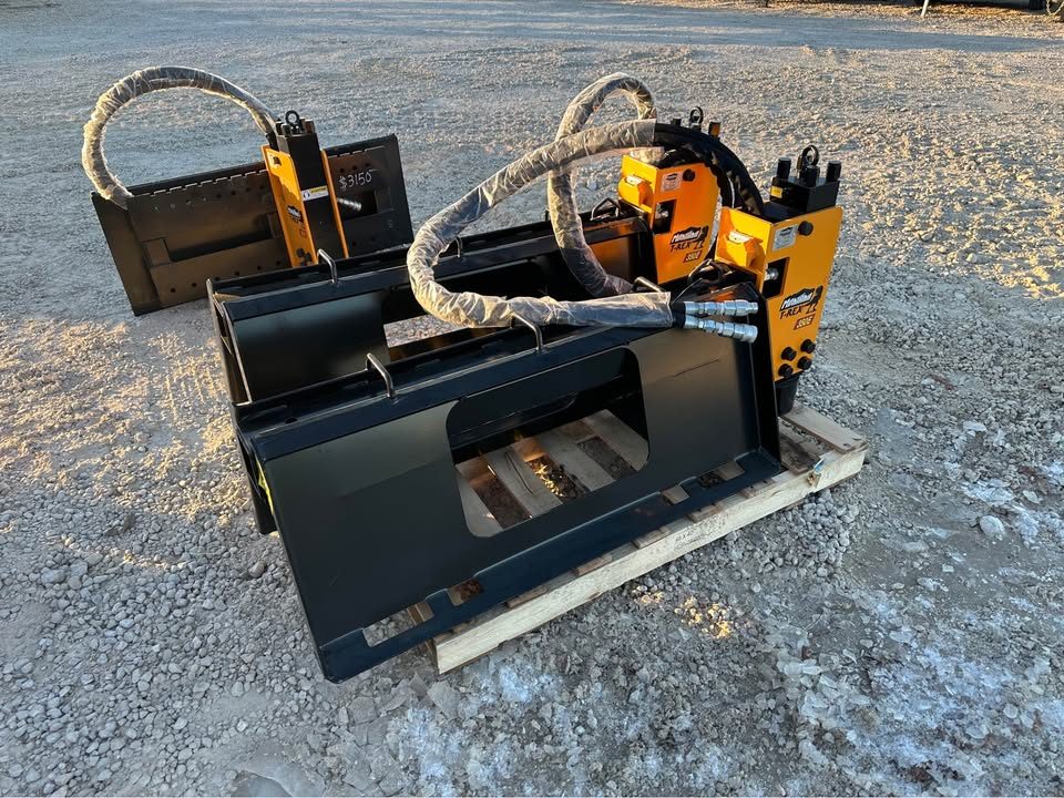 New 2024 Montana 1000e post driver