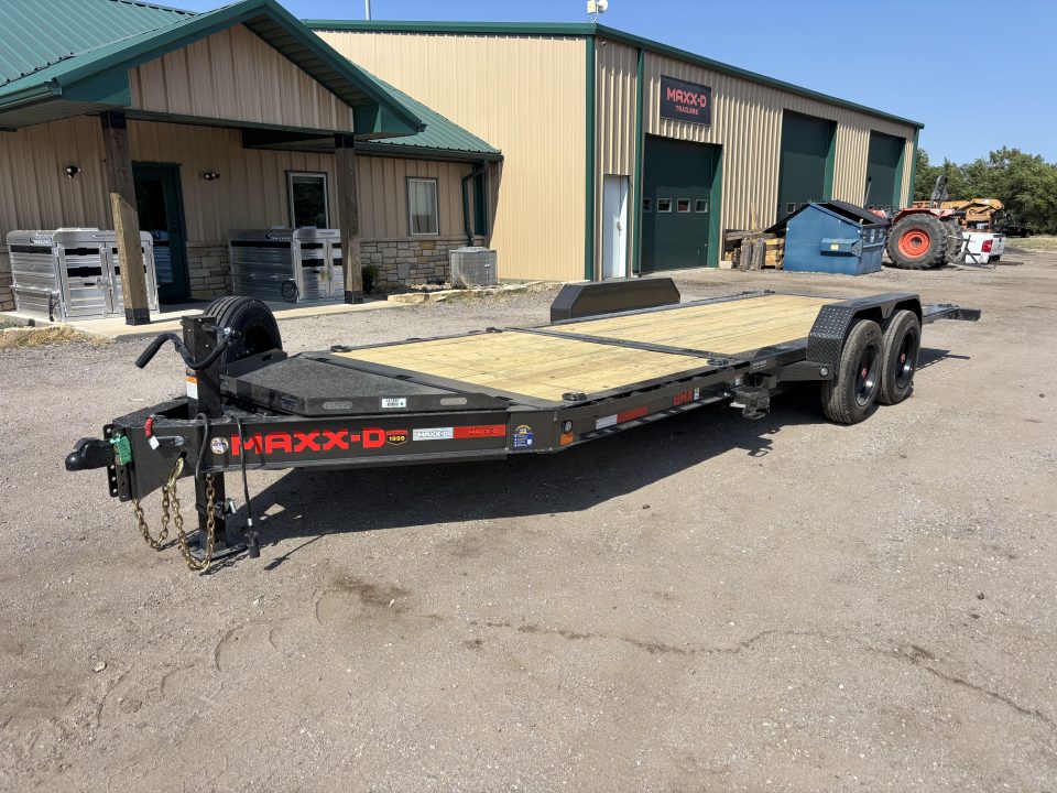 New 2027 MAXX-D GHX8322 Tilt Trailer