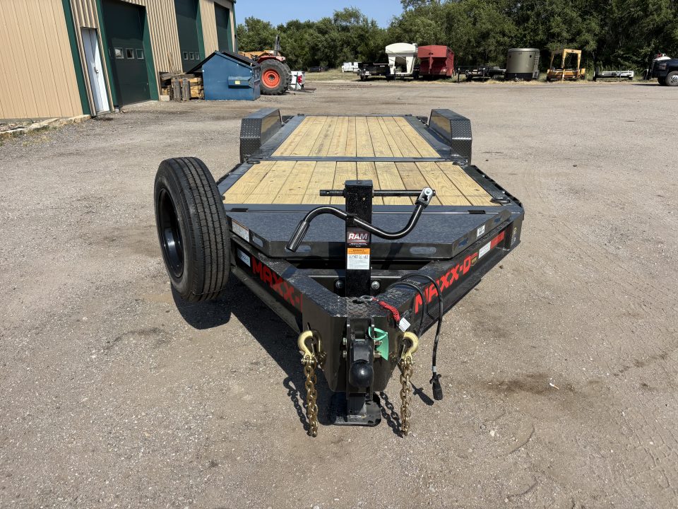 New 2027 MAXX-D GHX8322 Tilt Trailer