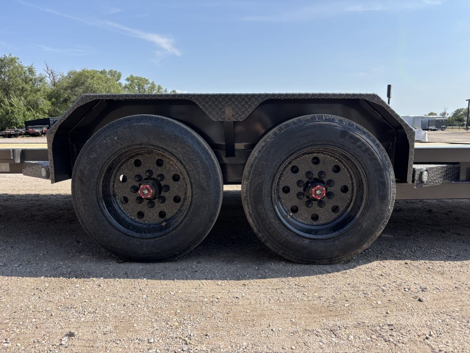 New 2027 MAXX-D GHX8322 Tilt Trailer