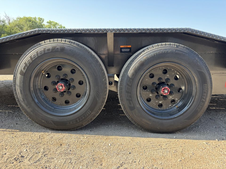 New 2027 MAXX-D H8X10224 Equipment Trailer