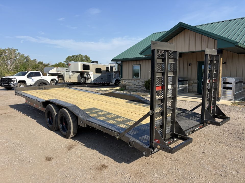 New 2027 MAXX-D H8X10224 Equipment Trailer