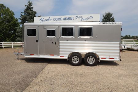 New 2026 Featherlite Trailers 3 Horse BP Trailer