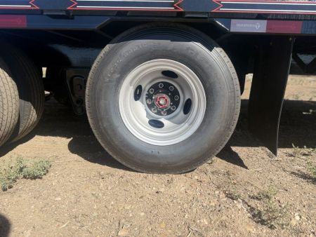 New 2026 Diamond T 8.5-36 Tandem Dual Gooseneck Deckover Equipment Hauler W/ MAXX Ramps and HDSS Suspension 25.9K GVWR