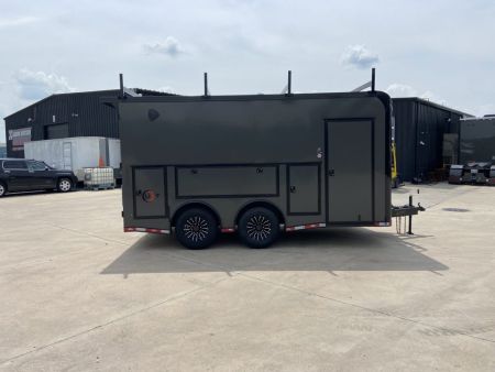 New United Trailers UXT-8.5X16 Contractor