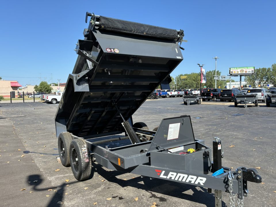 2027 Lamar photo 4