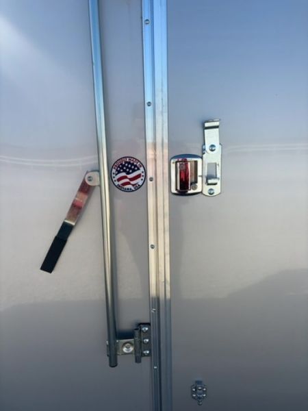 New 2026 Sure-Trac 8.5 x 18 Landscape Pro Enclosed Round Top 10K Cargo / Enclosed Trailer