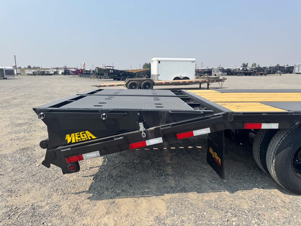 New 2027 Big Tex Trailers 25GN 25+5 Flatbed Trailer