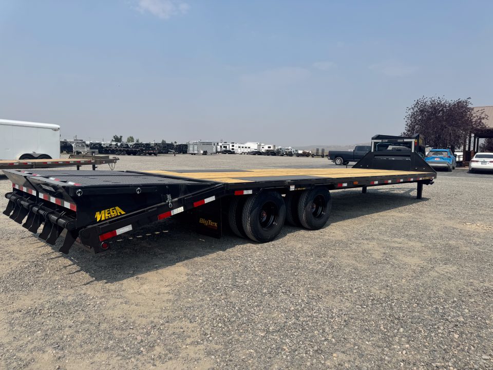 New 2027 Big Tex Trailers 25GN 25+5 Flatbed Trailer