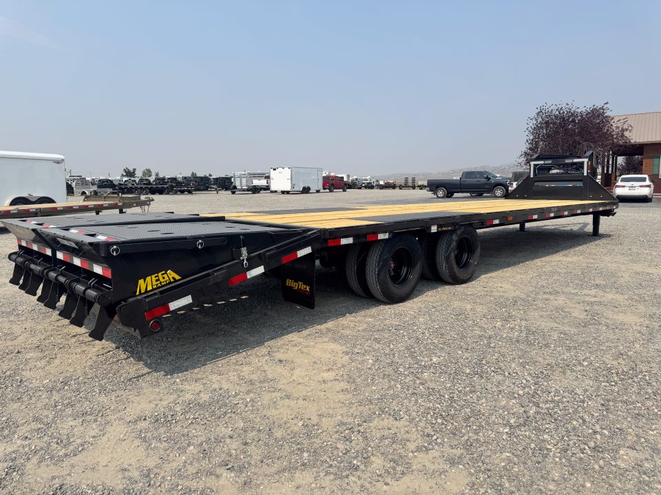 New 2027 Big Tex Trailers 22GN 28+5 Flatbed Trailer