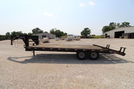 Used 2007 Delta Trailers 20+4 GN Flatbed Trailer